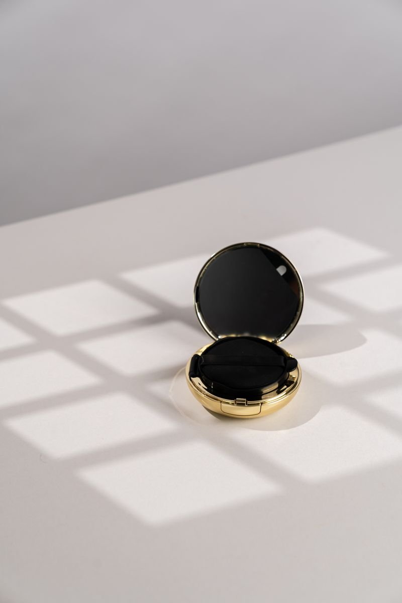 Web Charm Mirror Magnet